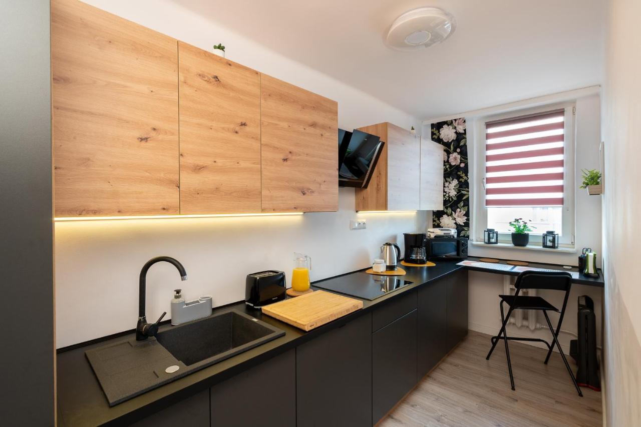 Staymoovers - Ladne Mieszkanie W Poblizu Energylandii - Parking Затор Экстерьер фото